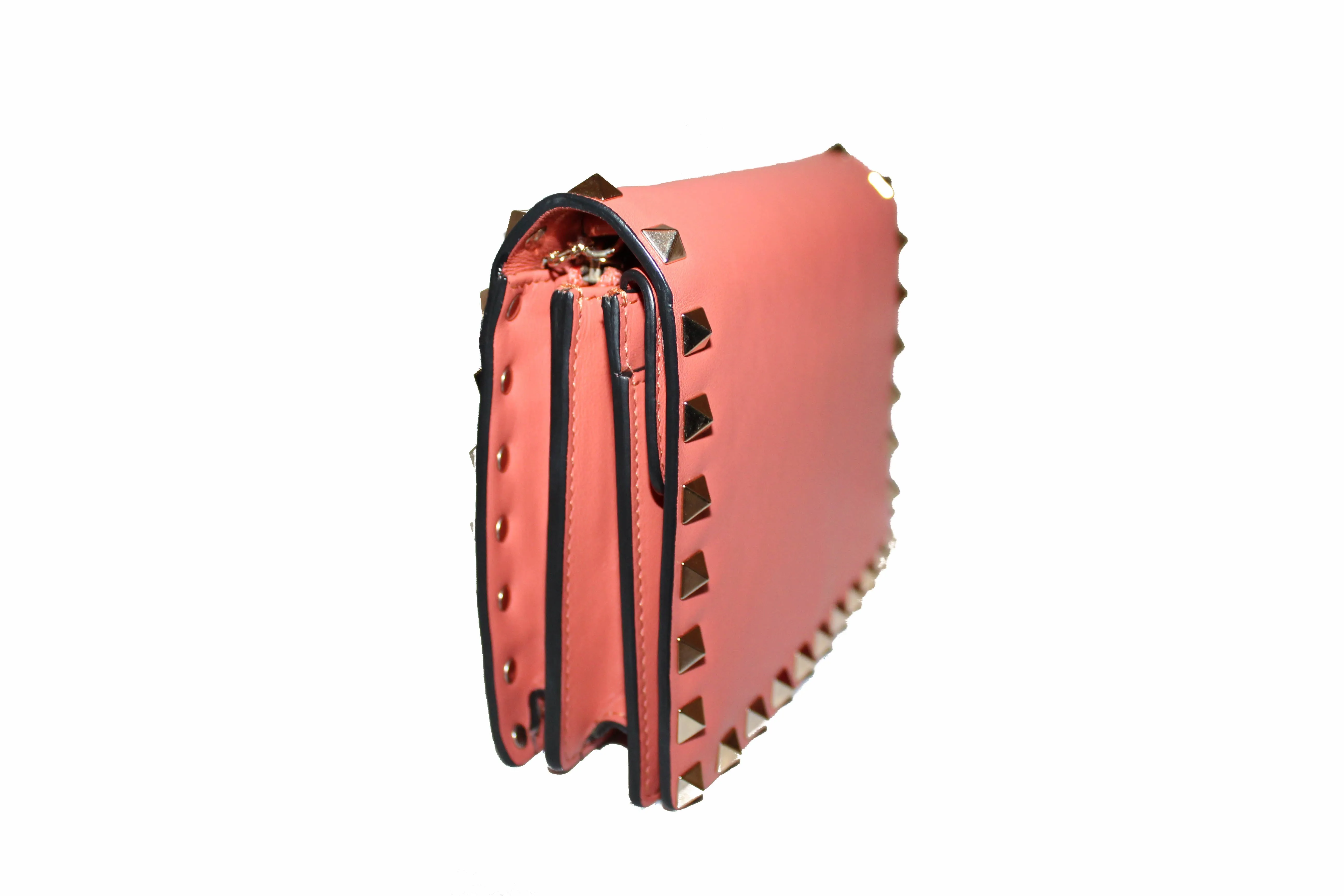 Authentic Valentino Garavani Coral Rockstud Calfskin Chain Pouch