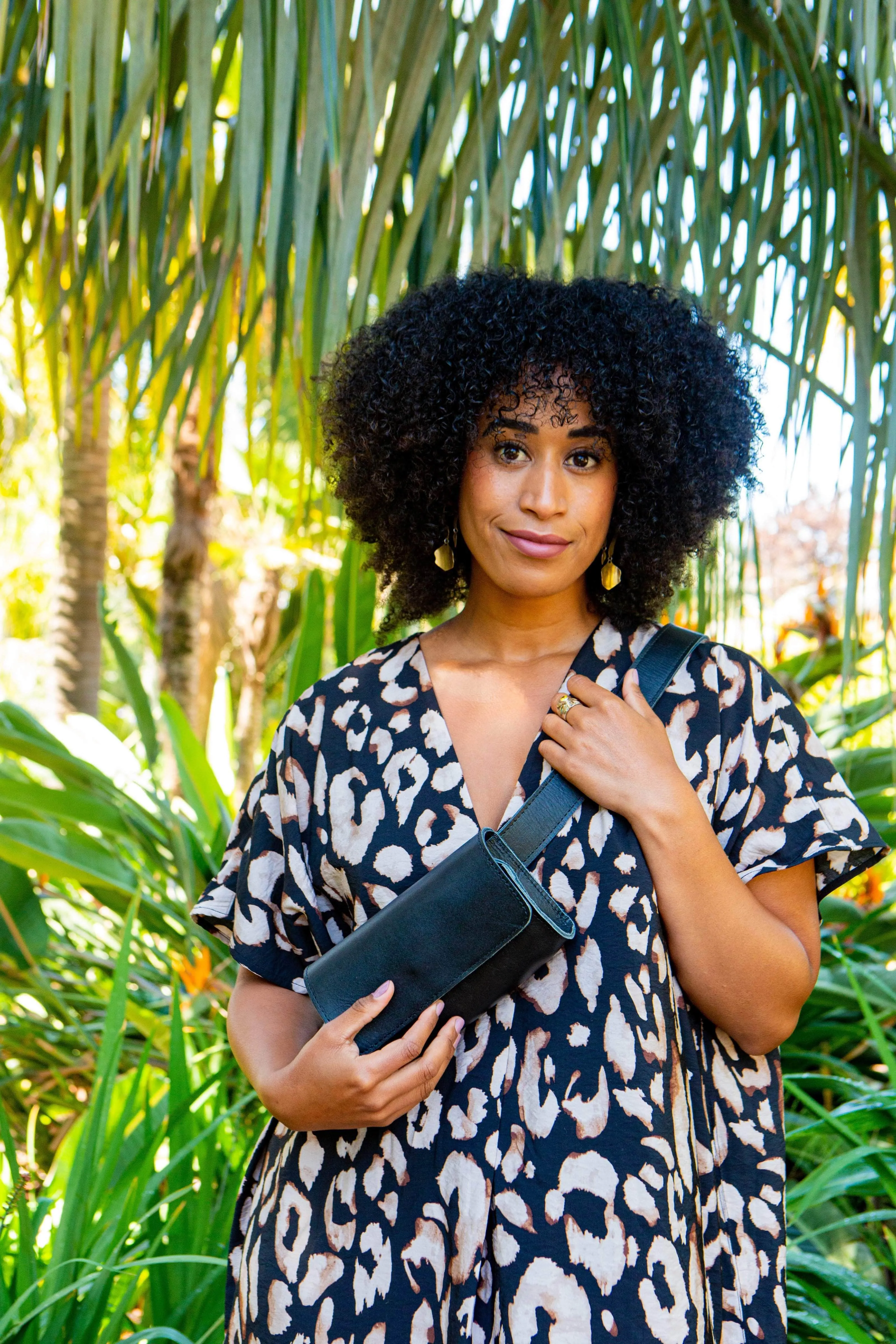 Bintu Barrel Leather Fanny Pack - Black