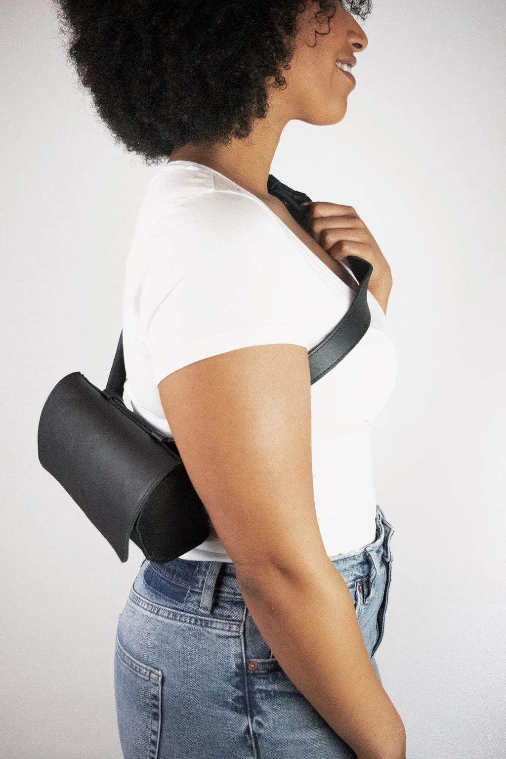 Bintu Barrel Leather Fanny Pack - Black