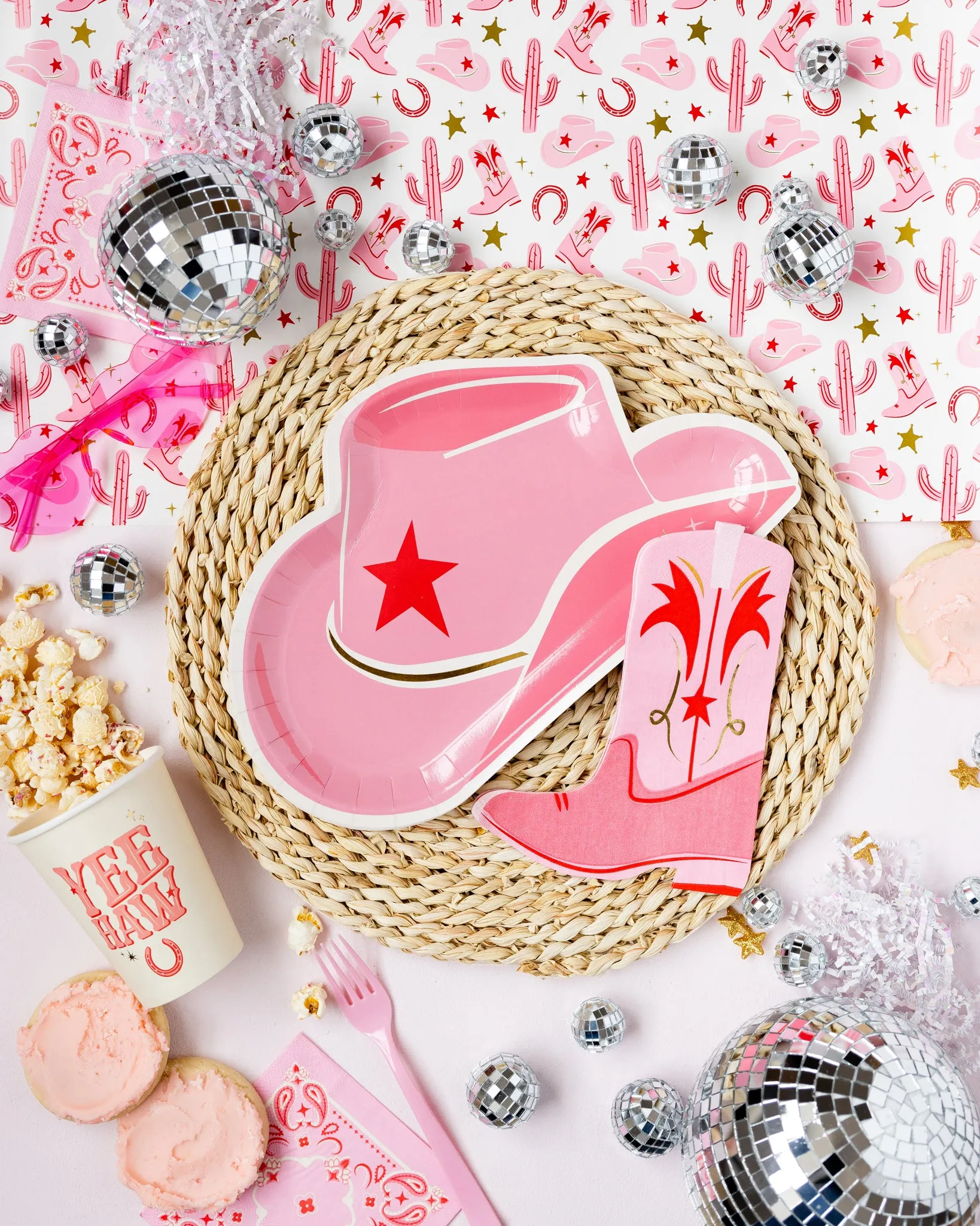 CWG1040 - Hat Shaped Paper Plate