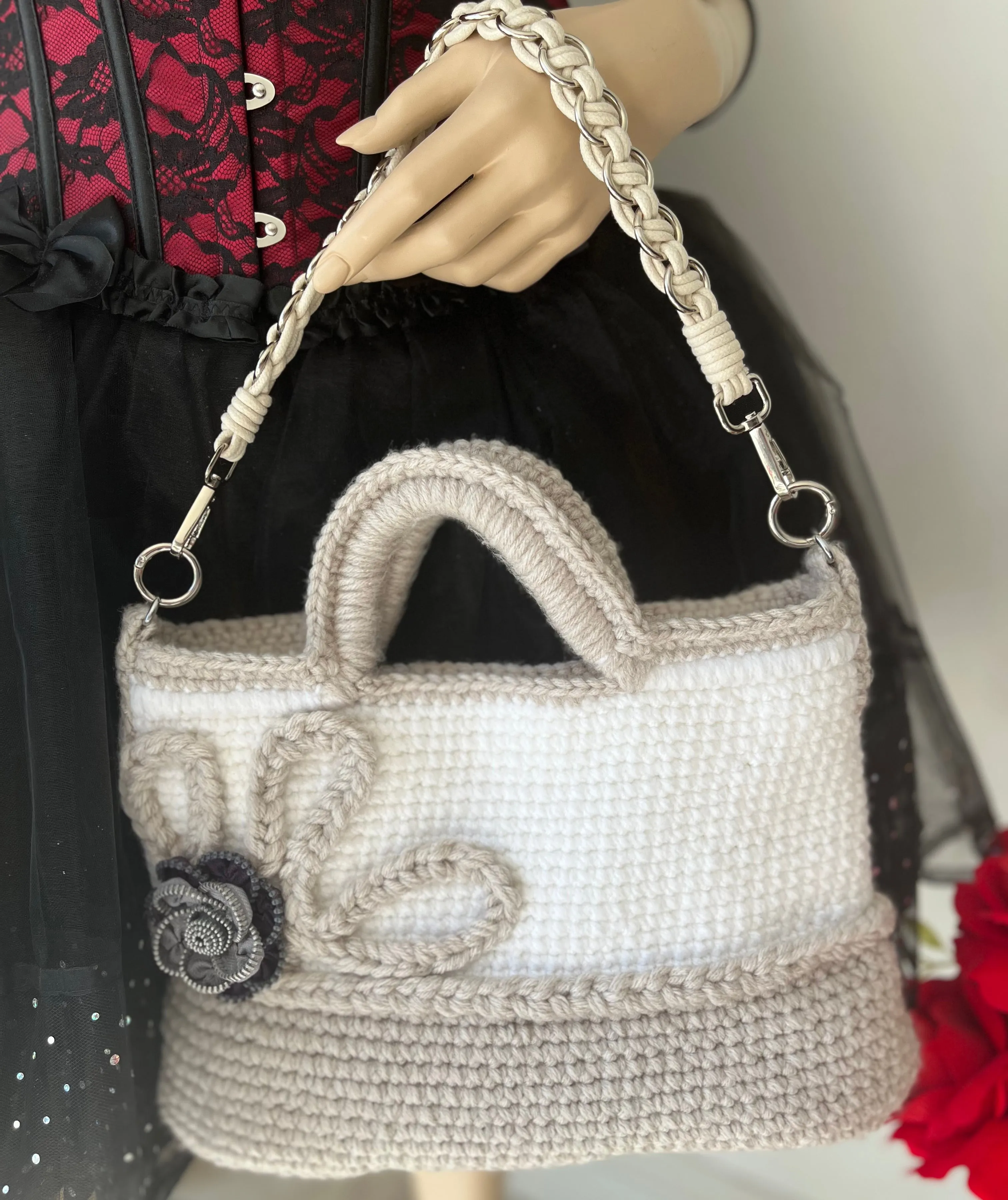 Knitted Fashionable Handbag, Light Summer