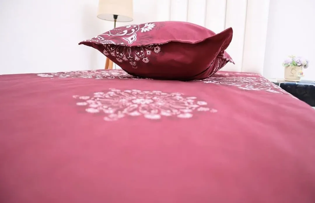 NHD HOME Premium Glace Cotton 180 TC Flat Single Bedsheets for Summer Breathable | Wrinklefree (Size-60 X 90 Inch) with 1 Pillow Covers (Size-17 X 27 Inches, Maroon and Golden)