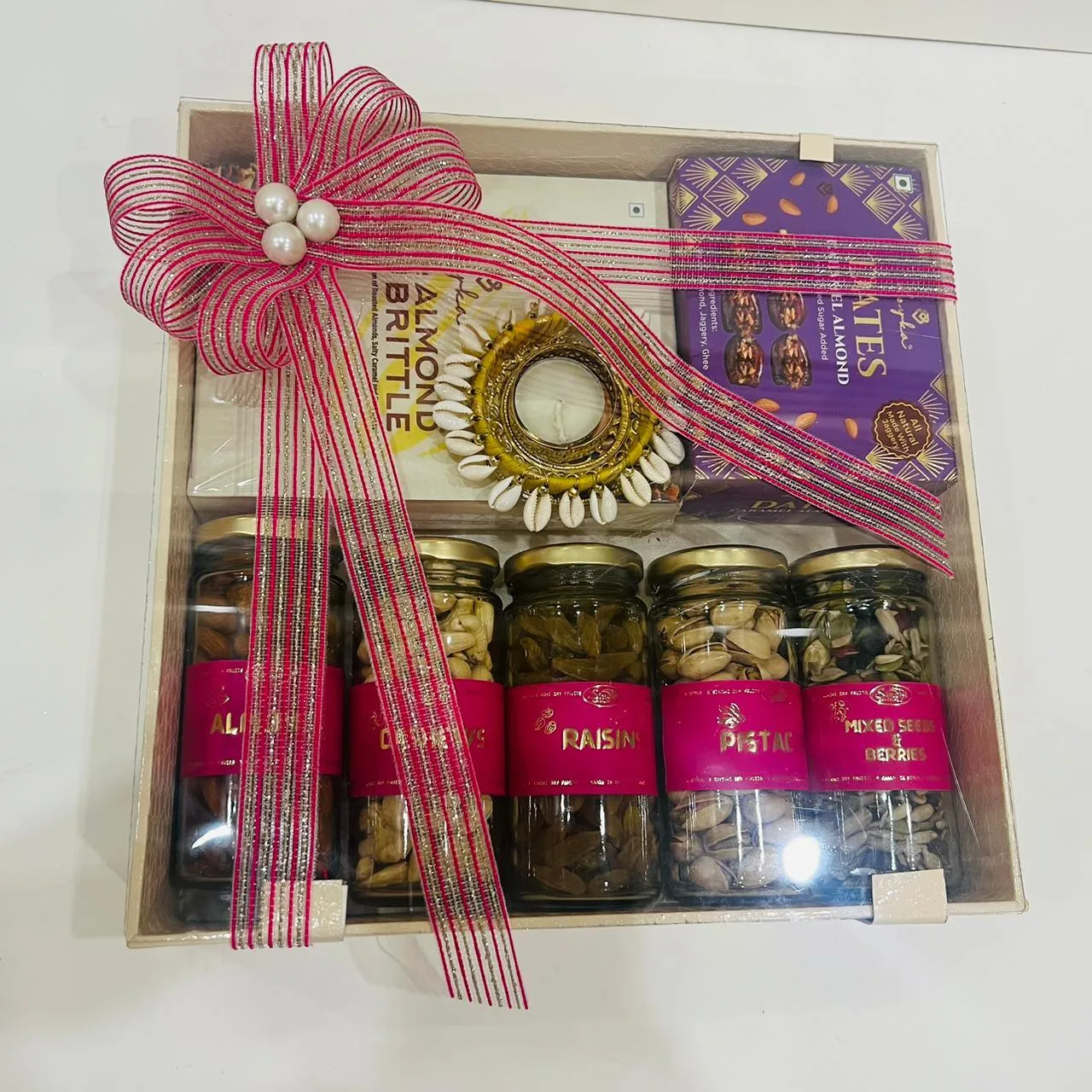 Premium Gift Hamper Containing Dry fruits