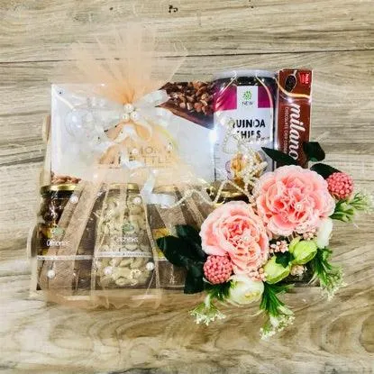 Premium Gift Hamper Containing Dry fruits