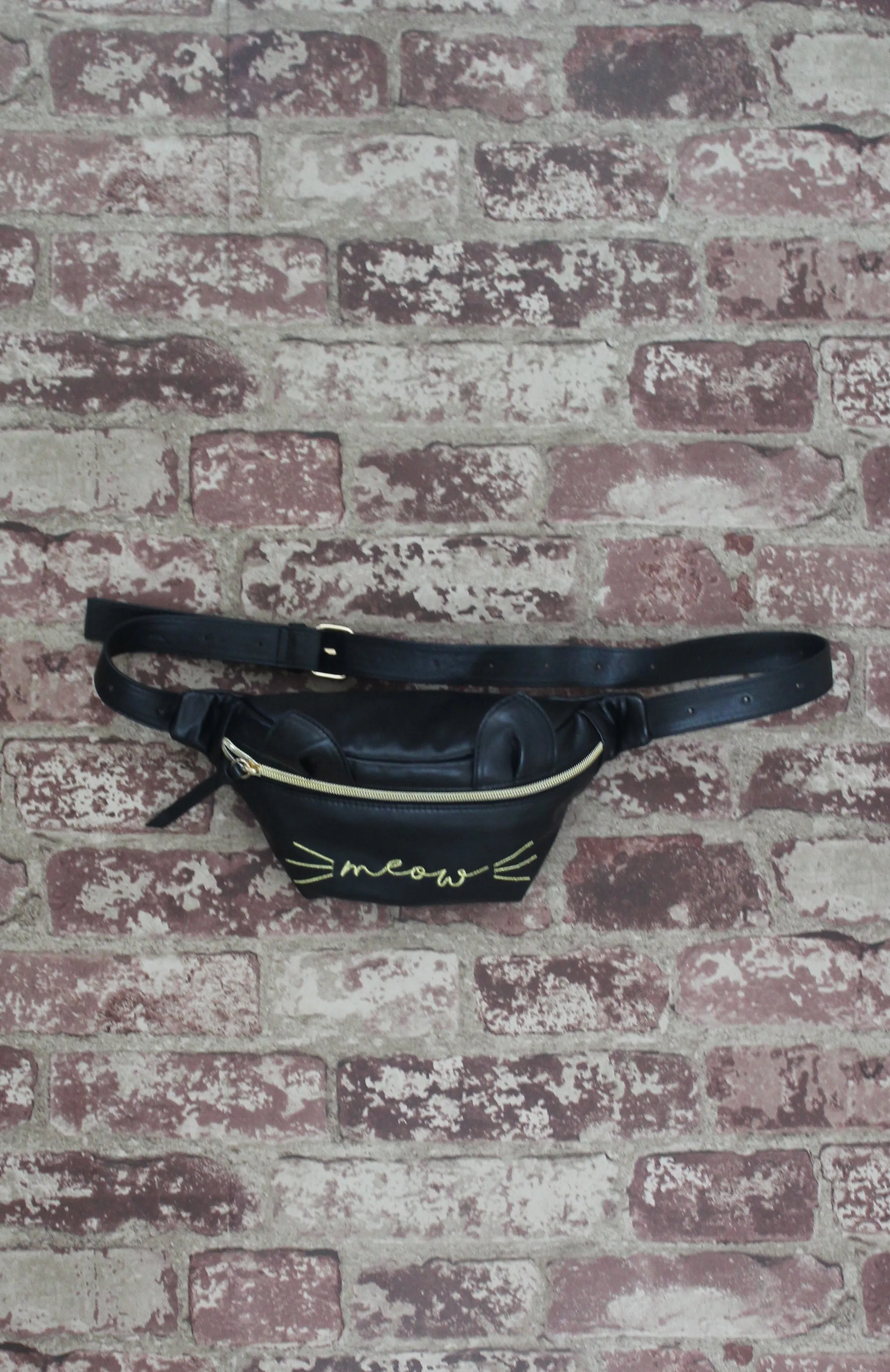 Right Meow Belt Bag in Black