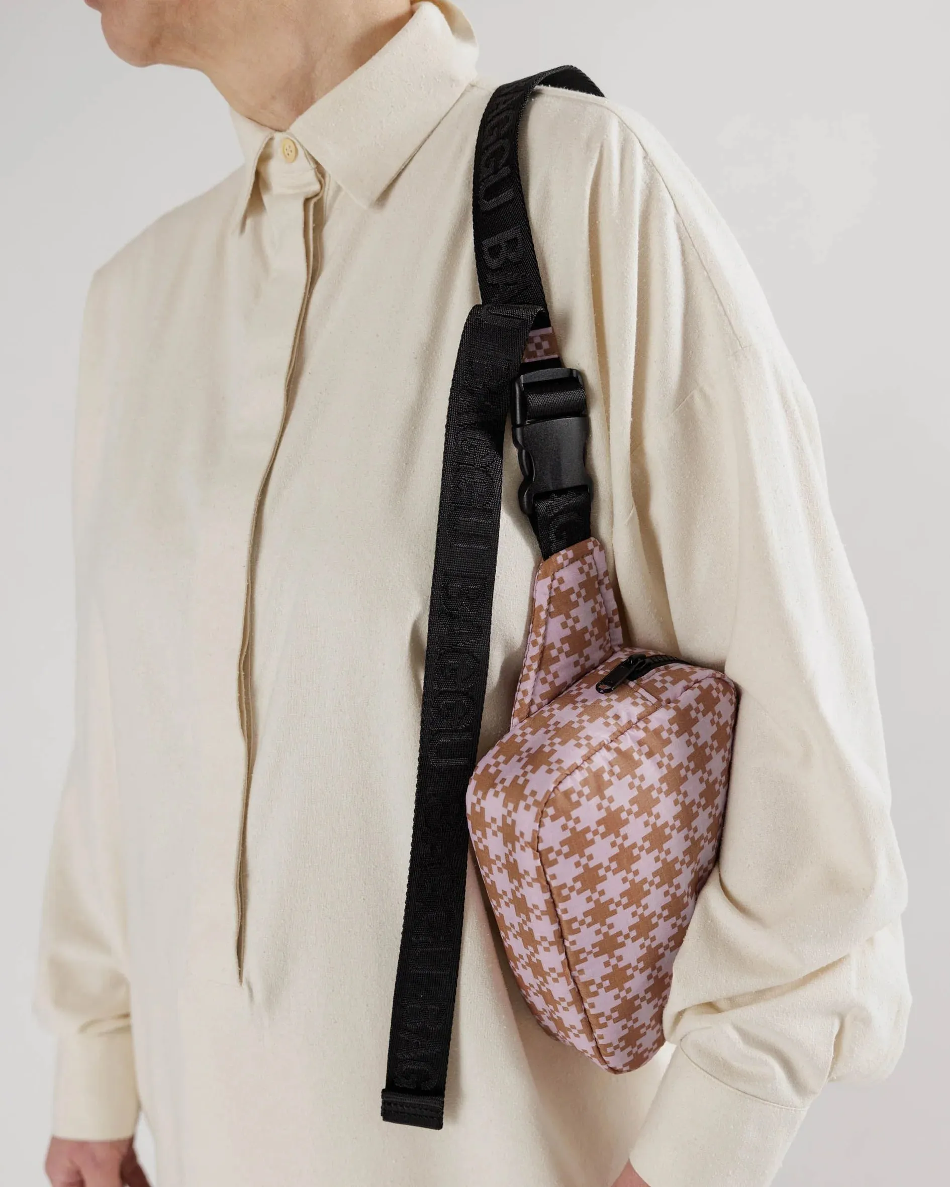 Rose Pixel Gingham Puffy Fanny Pack